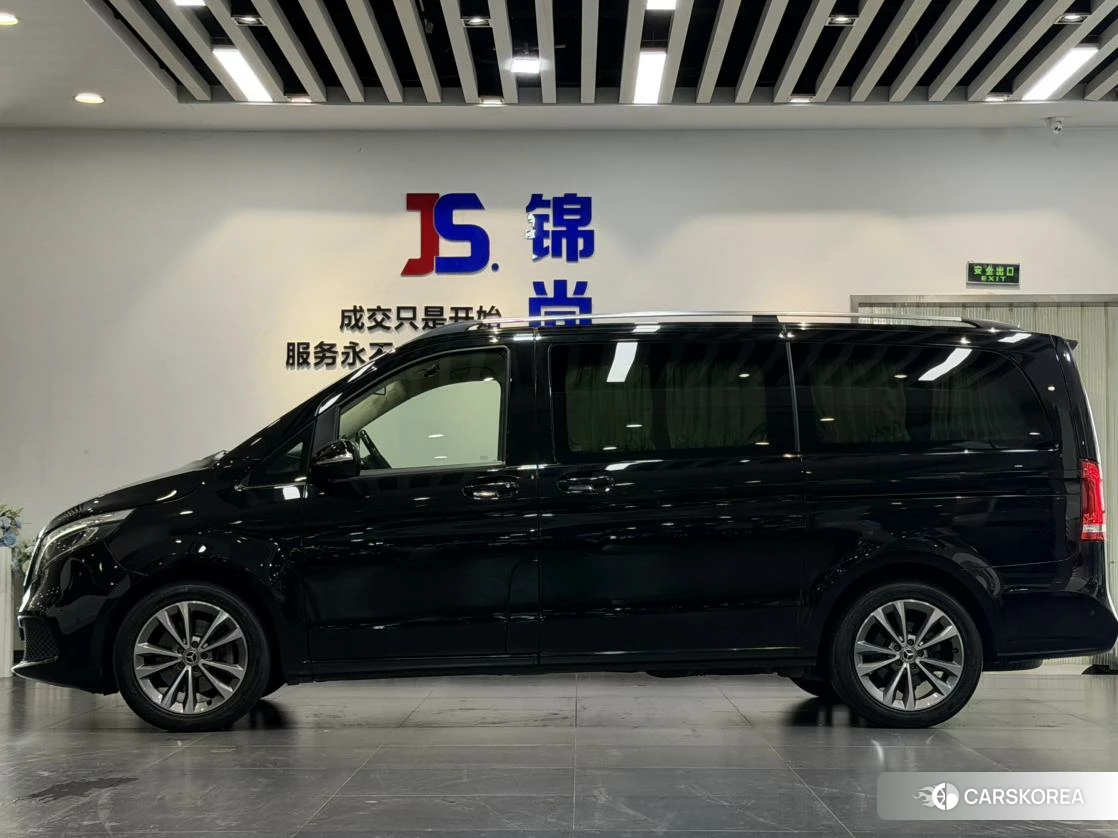 Mercedes-Benz V-class id 4440987 из Китая 21