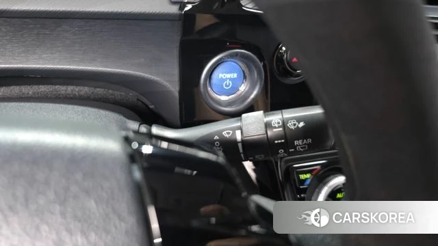 Toyota Prius C id 4776202 из Кореи 21