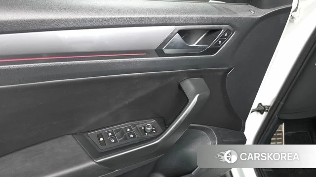 Volkswagen T-Roc id 4501097 из Кореи 21