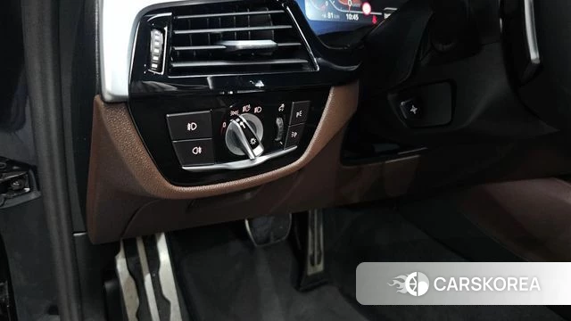 BMW 5 Series (G30) id 4573692 из Кореи 21