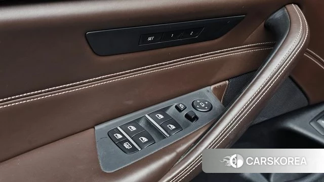 BMW 5 Series (G30) id 4626483 из Кореи 21