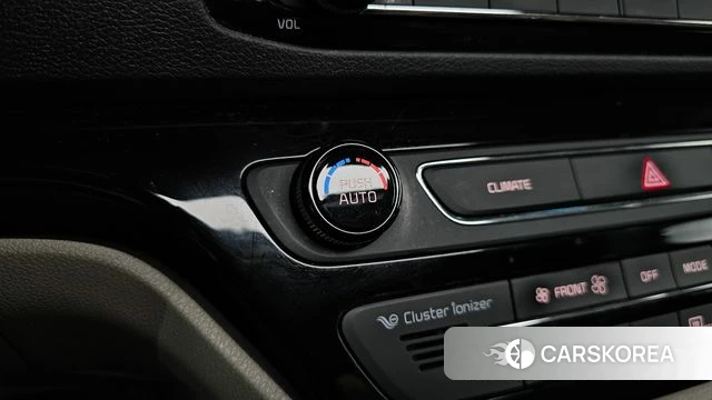 Kia The New Carnival id 4520752 из Кореи 21