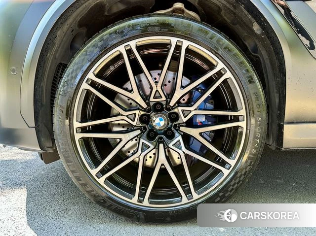 BMW X6 M id 4279221 из Китая 21