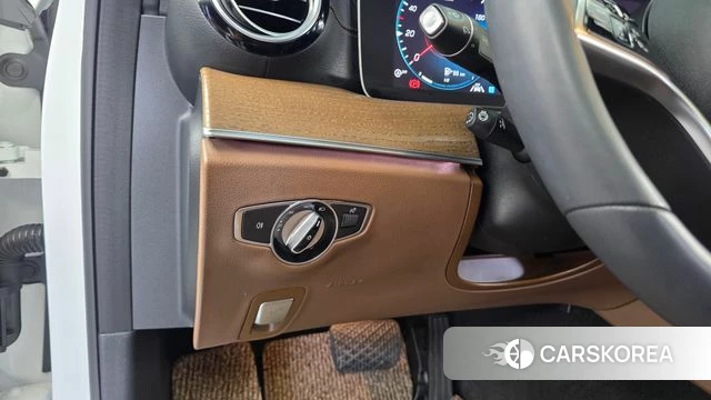 Mercedes-Benz E-Class W213 id 4784221 из Кореи 21