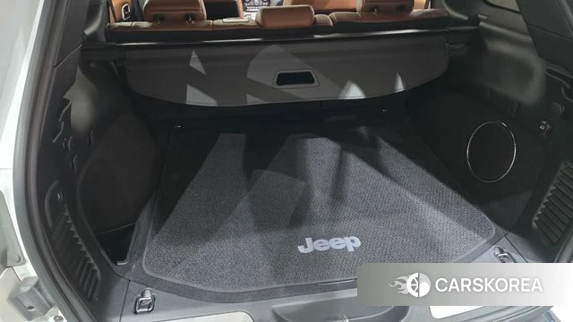 Jeep Grand Cherokee id 4284421 из Кореи 21