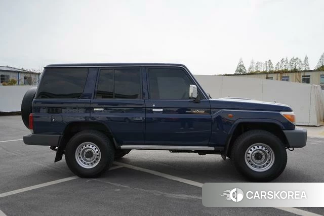 Toyota Land Cruiser 70 Series id 4239521 из Китая 21