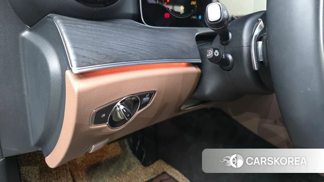 Mercedes-Benz E-Class W213 id 4280911 из Кореи 21