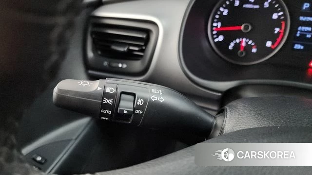 Kia Stonic id 4397508 из Кореи 21