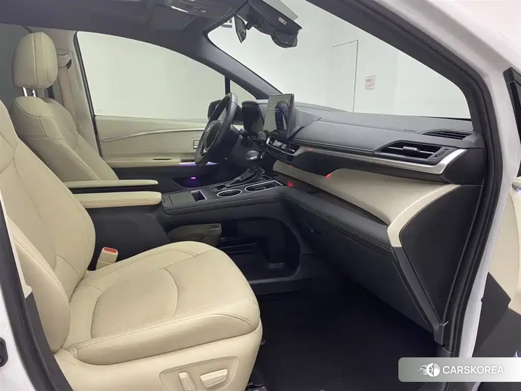 Toyota Sienna id 4629671 из Китая 21