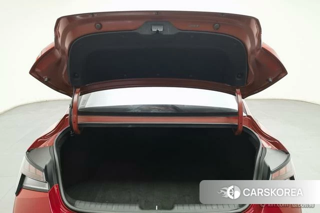 Hyundai Elantra id 4313975 из Китая 21