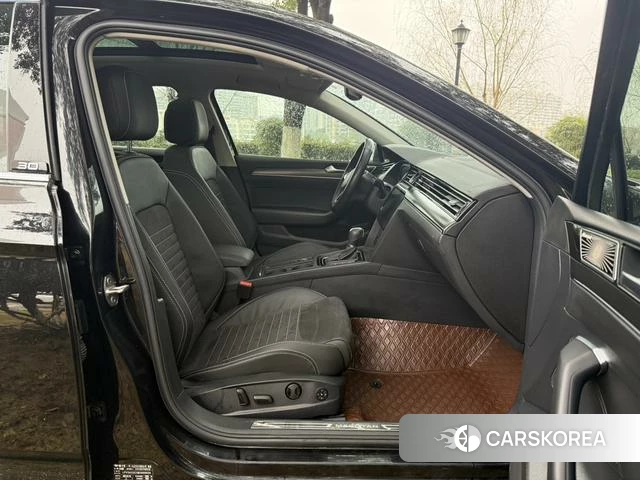 Volkswagen Magotan id 4278532 из Китая 21