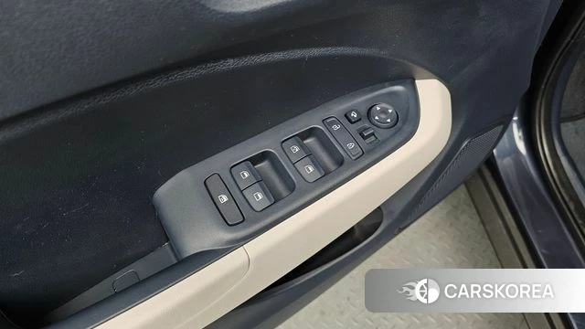 Hyundai Venue id 4344285 из Кореи 21