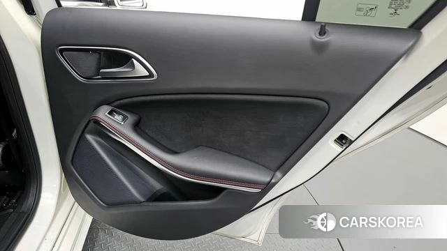 Mercedes-Benz A-Class W176 id 4345814 из Кореи 21