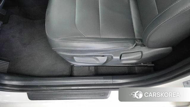 Kia Di Ol Nu Niro id 4697293 из Кореи 21