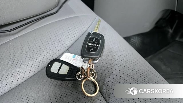 Hyundai The New Grand Starex id 4285638 из Кореи 21