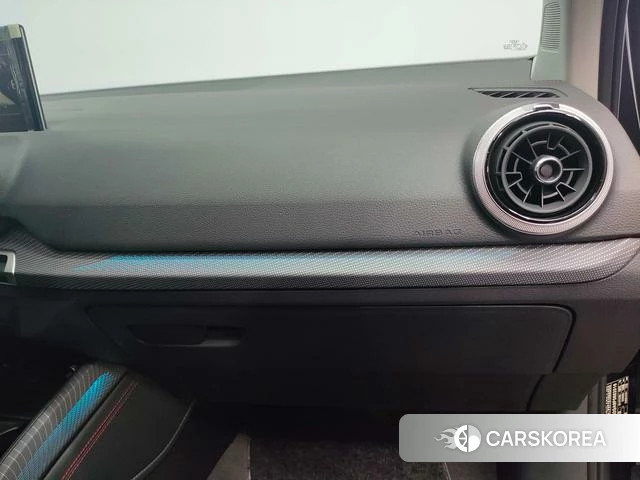 Audi Q2L id 4261532 из Китая 21