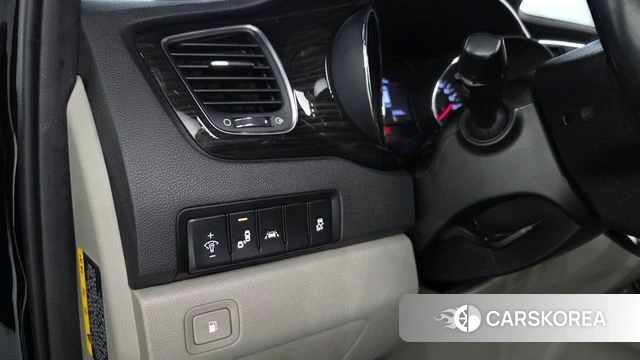 Kia The New Carnival id 4525401 из Кореи 21