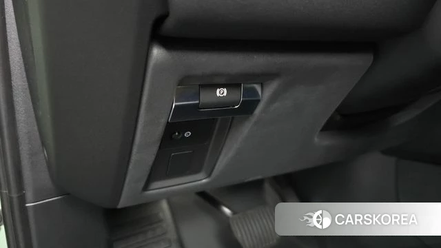Land Rover Defender (L663) id 4540473 из Кореи 21