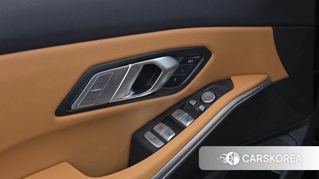 BMW 3 Series (G20) id 4670851 из Кореи 21