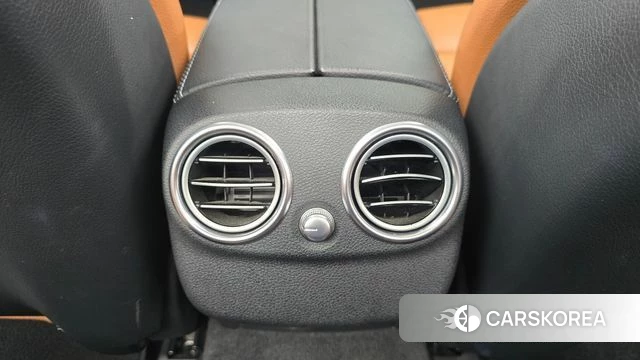 Mercedes-Benz C-Class W205 id 4604810 из Кореи 21