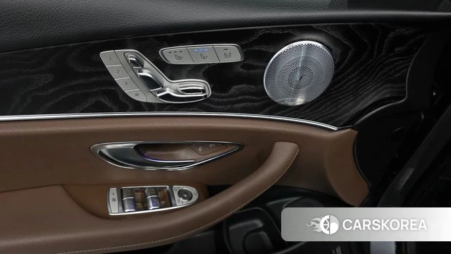 Mercedes-Benz E-Class W213 id 4563415 из Кореи 21