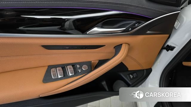 BMW 5 Series (G30) id 4784418 из Кореи 21
