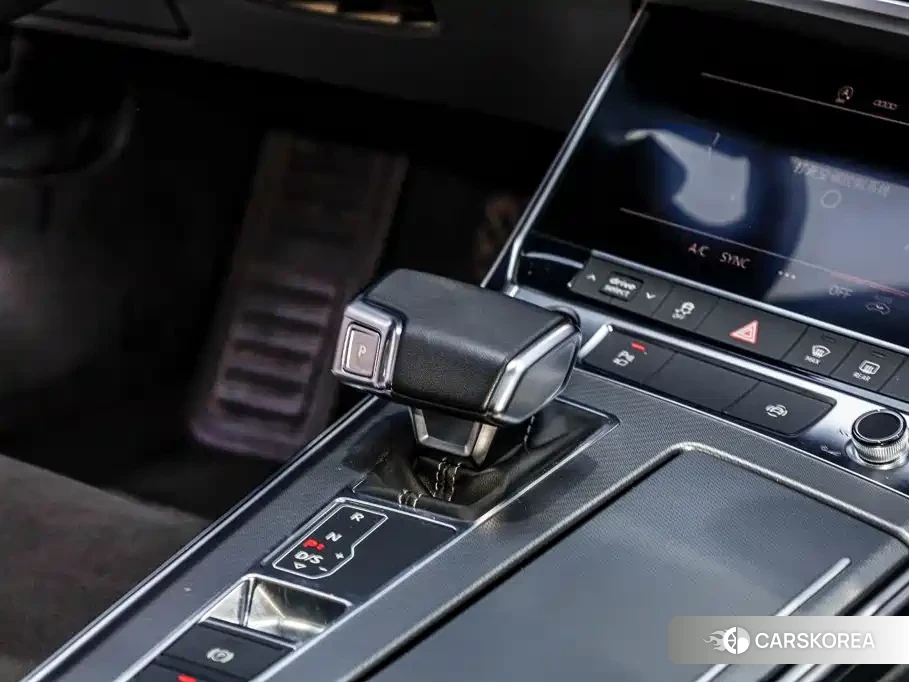 Audi A7L id 4649227 из Китая 21