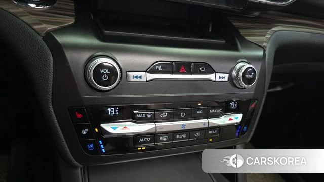 Ford Explorer 6th Generation id 4586456 из Кореи 21