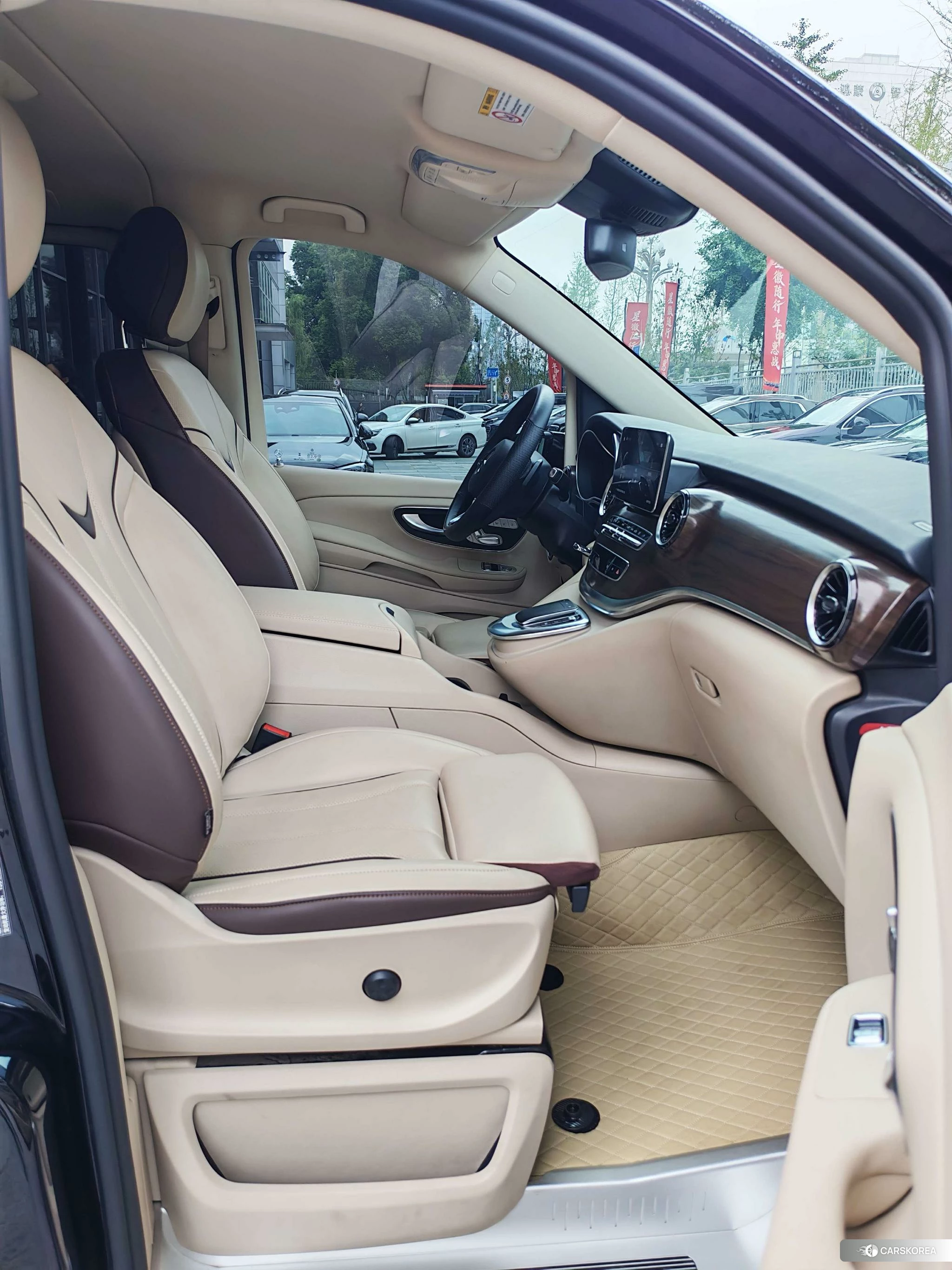 Mercedes-Benz V-class id 4479808 из Китая 21