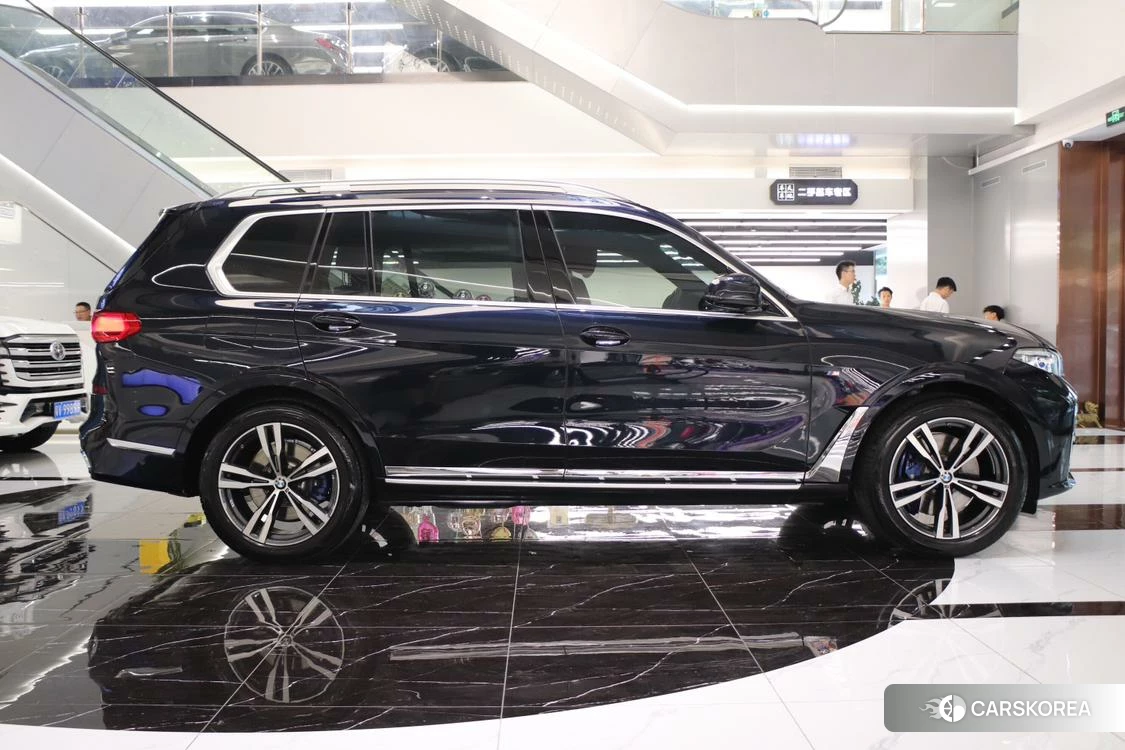 BMW X7 id 4440309 из Китая 21
