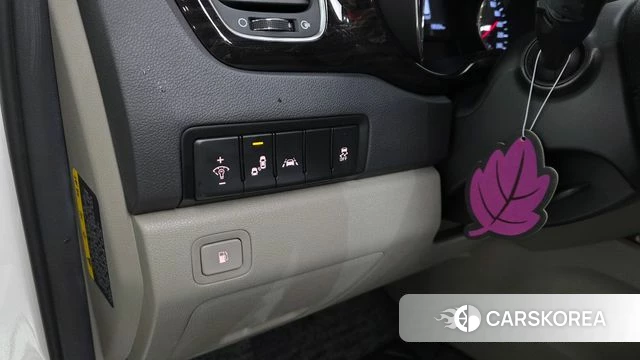 Kia The New Carnival id 4722603 из Кореи 21