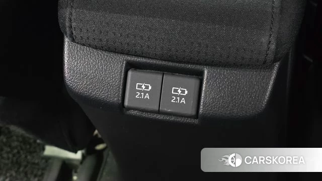 Toyota Prius 4th Generation id 4702652 из Кореи 21