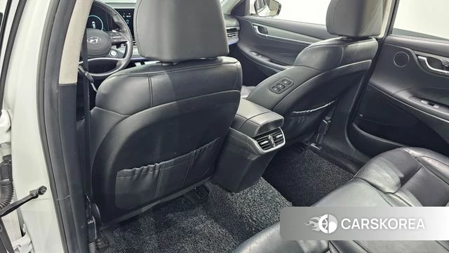 Hyundai The New Grandeur IG Hybrid id 4651707 из Кореи 21
