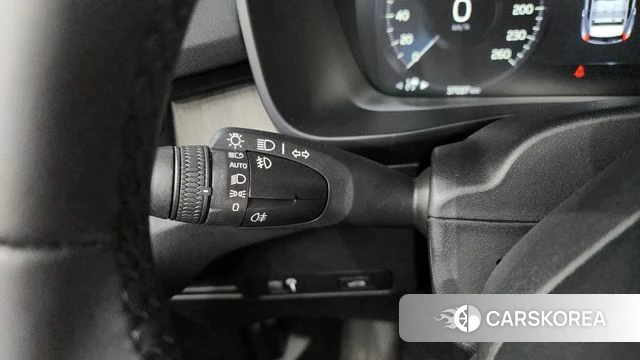 Volvo XC40 id 4376192 из Кореи 21