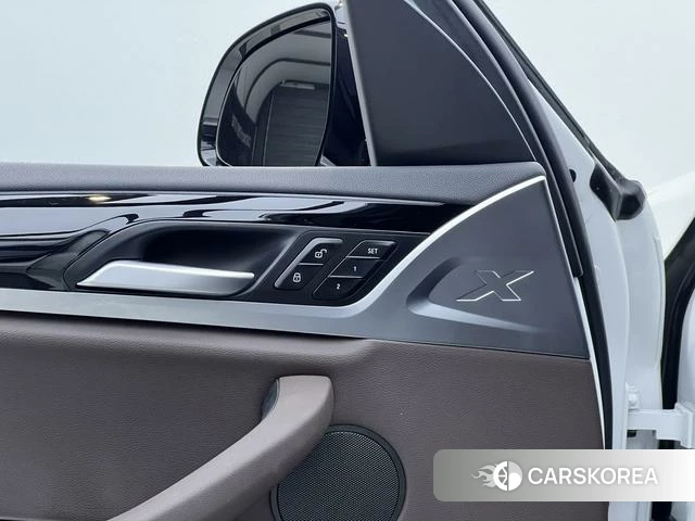 BMW X3 id 4208729 из Китая 21