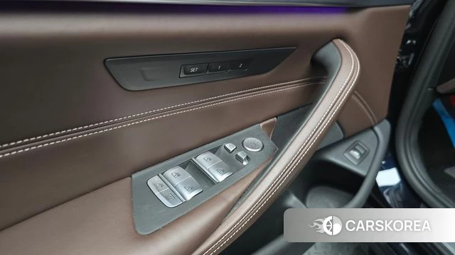 BMW 5 Series (G30) id 4424175 из Кореи 21
