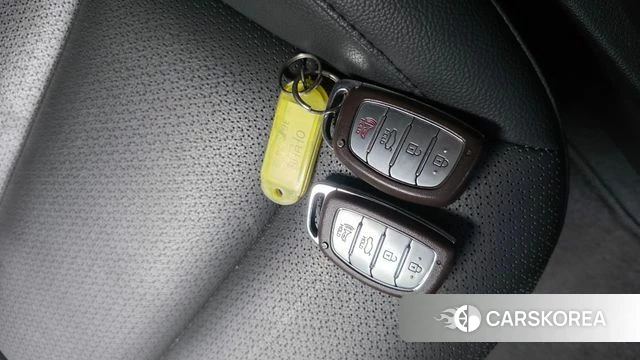 Hyundai Avante AD id 4502852 из Кореи 21