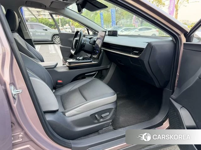 Toyota bZ3 id 3926914 из Китая 21