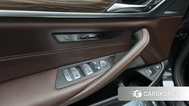 BMW 5 Series (G30) id 4519419 из Кореи 21