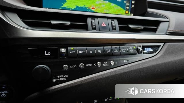 Lexus ES300h 7th generation id 4310688 из Кореи 21