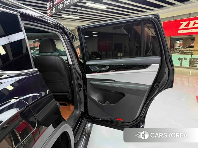 Volkswagen Tourang id 4314168 из Китая 21