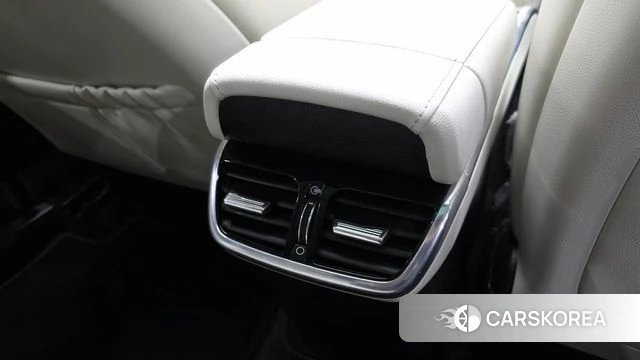 Hyundai The New Grandeur IG Hybrid id 4195539 из Кореи 21