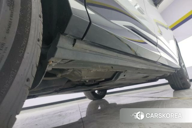 Audi Q2L id 3768946 из Китая 21