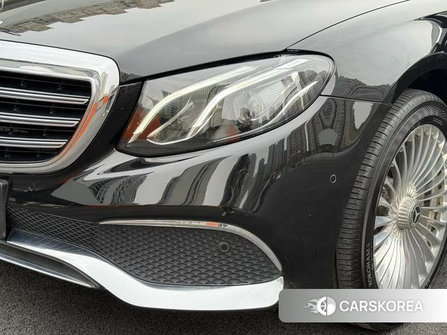 Mercedes-Benz E-class id 4216274 из Китая 21