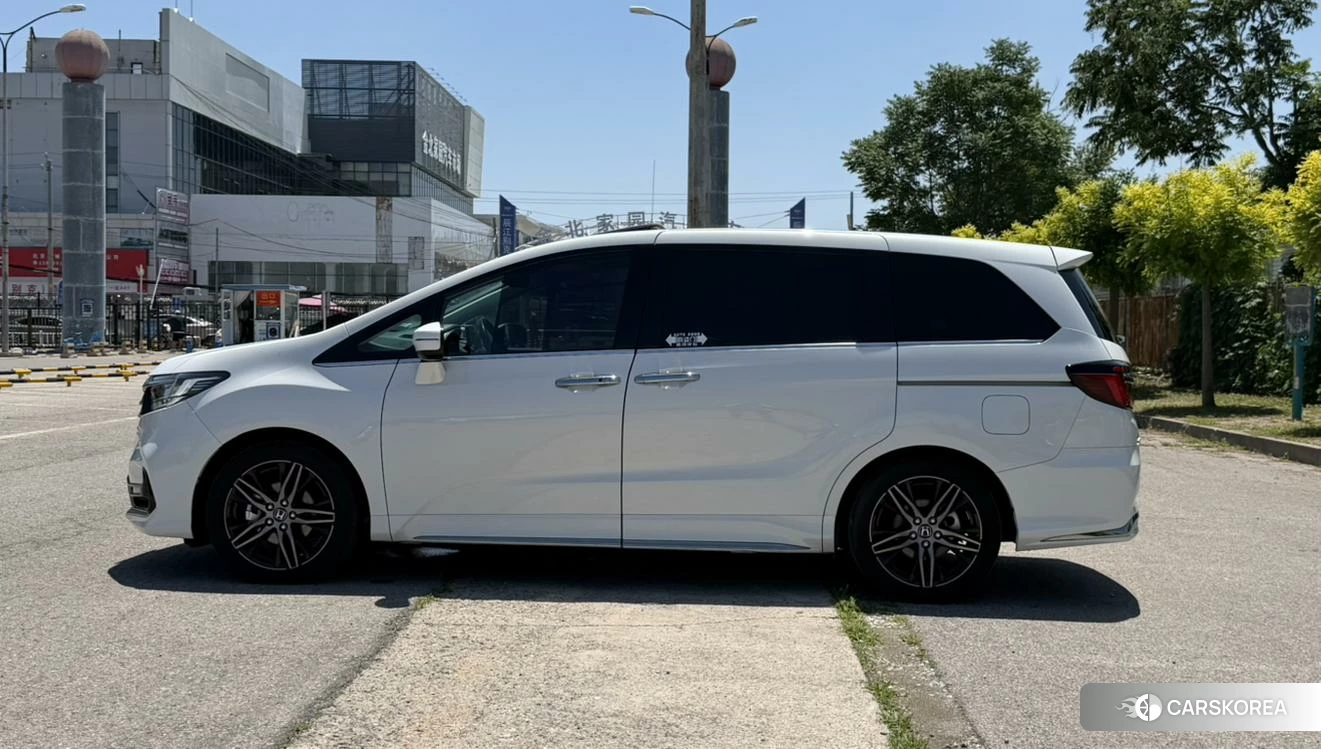 Honda Odyssey id 4468193 из Китая 21