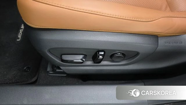 Lexus UX250h id 4402222 из Кореи 21