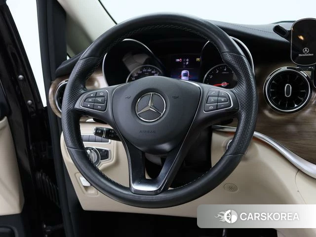 Mercedes-Benz V-class id 4238666 из Китая 21