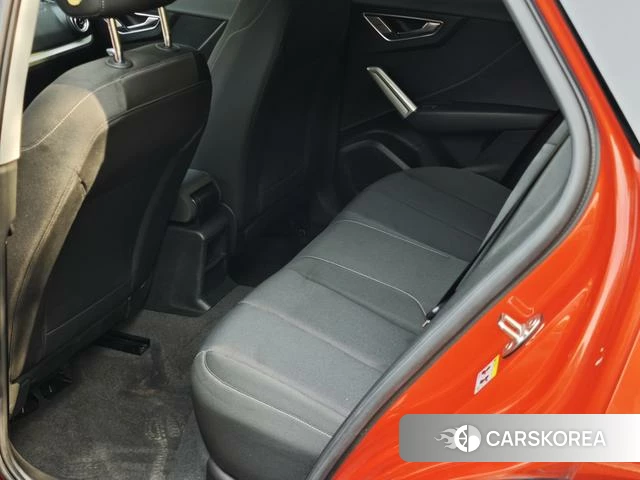 Audi Q2L id 4209678 из Китая 21