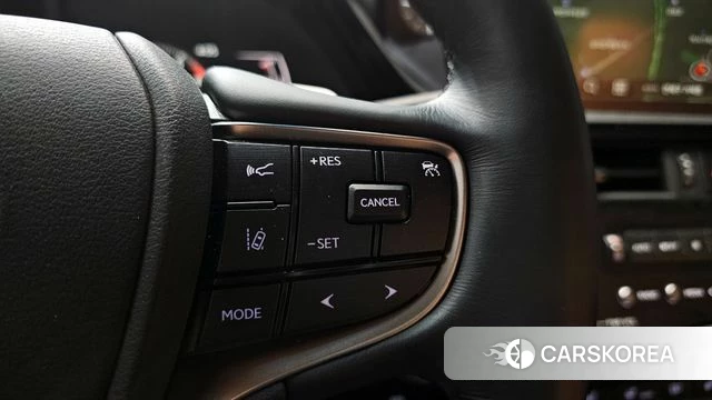 Lexus ES300h 7th generation id 4248816 из Кореи 21