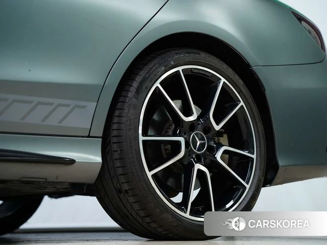 Mercedes-Benz C-class AMG id 4238922 из Китая 21